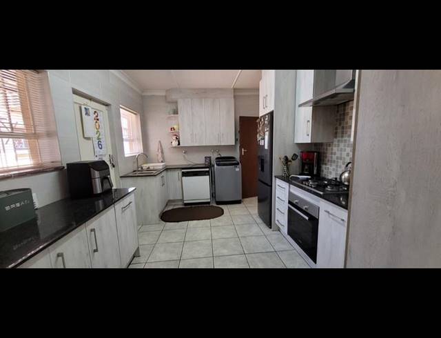 3 BEDROOM HOUSE FOR SALE IN RANDHART